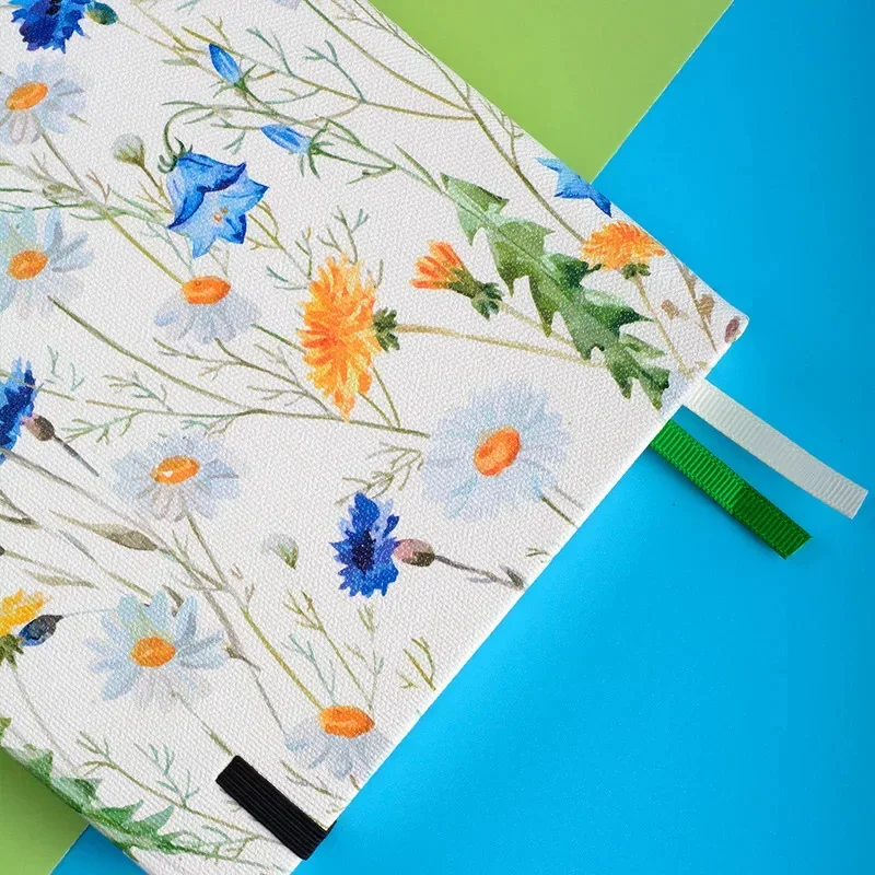 Notebook Dotted A5 - دفتر ملاحظات جديد من كورديرونا بنقشة