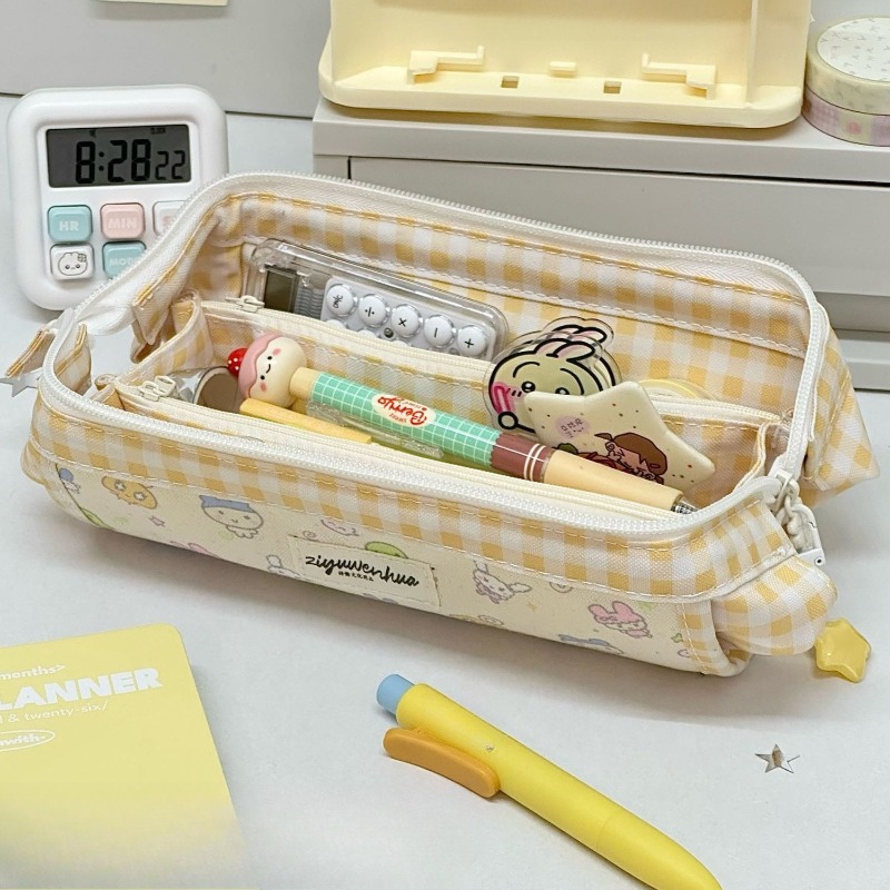 حافظة أقلام أسطوانية جديدة من  - مراجعة Pencil Case Large وسعره