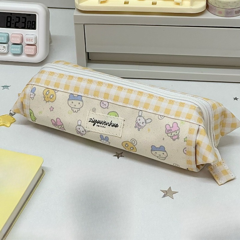 حافظة أقلام أسطوانية جديدة من  - مراجعة Pencil Case Large وسعره